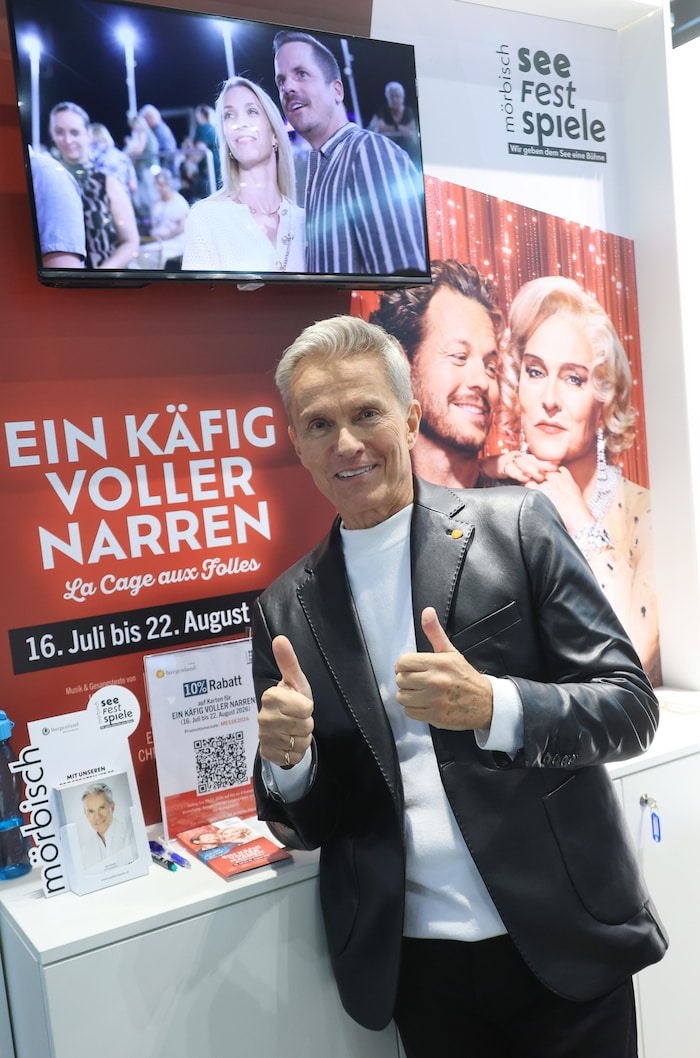 Alfons Haider wird die Pressekonferenz mit Stone moderieren. Er ist bestens vorbereitet.