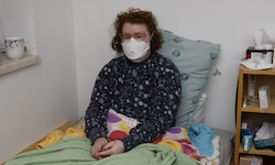 Lara P. ist in Kleinstübing auf die Betreuung von ihrer Mutter und einer persönlichen Assistenz ...