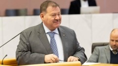 FPÖ-Mandatar Hubert Kinz hat mit seinen Aussagen im Landtag für Empörung gesorgt – allerdings ...