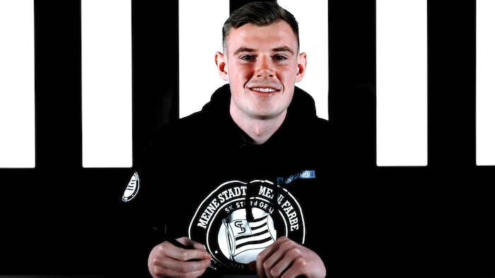 Rory Wilson kommt von Aston Villa, spielte in der Premier League 2