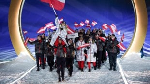 Die Snowboarder Anna Gasser und Benjamin Karl mit einer besonderen Einlage bei der Eröffnung der ...