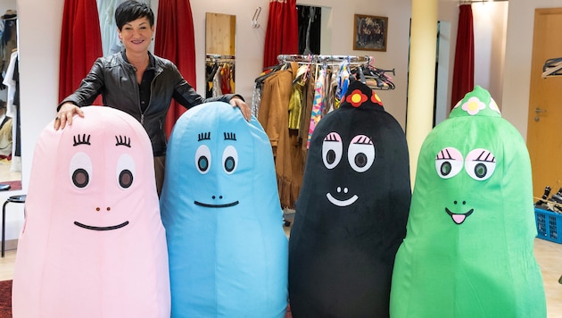 Auch originelle Verkleidungen speziell für Gruppen oder eine Familie bietet Cäcilia Maurer in ...