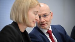 LH-Vize Christine Haberlander setzte Ex-Rechnungshofchef Pammer an die Spitze der Kommission.