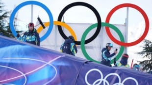 Es kam zu stundenlangen Verspätungen.