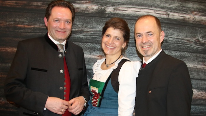 Bundesminister Norbert Totschnig (li.) mit LK-Präsident Josef Hechenberger und Gattin Katharina.