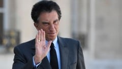 Jack Lang sieht den Ermittlungen „mit Gelassenheit und sogar Erleichterung“ entgegen.