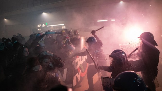 Wilde Szenen aus Mailand