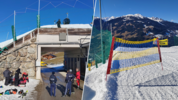 Gegen Mittag kam es zu dem schrecklichen Skiunfall.