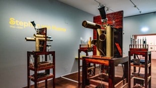 „Im Bann der Zauberflöte“ – unter anderem mit dem tönenden Apparat von Stephan von Huene.