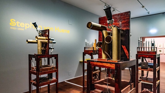 „Im Bann der Zauberflöte“ – unter anderem mit dem tönenden Apparat von Stephan von Huene.