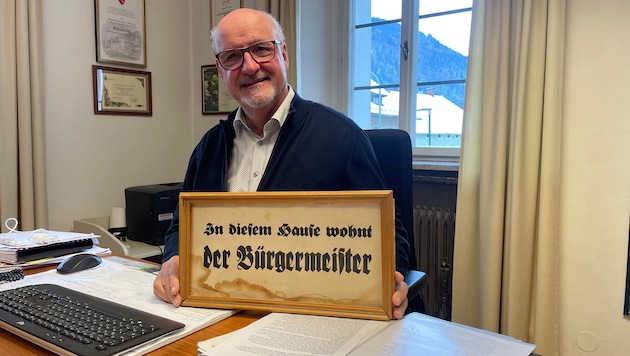 Klaus Glanznig in seinem Büro im Gemeindeamt – einst wohnte seine Familie hier.