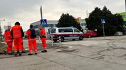 Großaufgebot der Einsatzkräfte in Wien-Liesing. Angaben zum radioaktiven Objekt machen die ...
