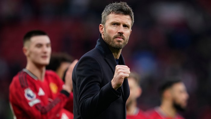 Michael Carrick überzeugt bei ManUnited an der Seitenlinie.