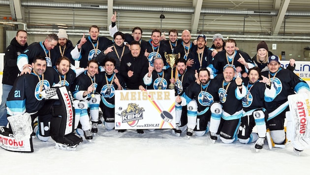 Im dritten Anlauf hat es geklappt: Die Lendhafen Seelöwen sicherten sich den ersten Titel der ...