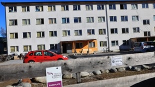 Die Flüchtlingsunterkunft Grassmayrstraße in Innsbruck: Eine von tirolweit 50 Einrichtungen der ...