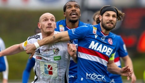 Daniel Maderner (re.) und der GAK kamen beim WAC nicht über ein 2:2 hinaus.