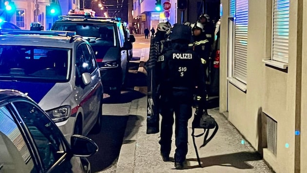 Blaulicht in der Strubergasse in Salzburg ...