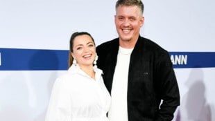 Anne Menden und Gustav Masurek freuen sich über die Geburt ihres ihres Sohnes.