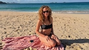 Jennifer Grey sorgt mit Bildern vom Strand für Begeisterung bei ihren Fans.