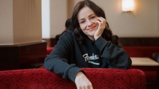 Lena Schaur hat schon seit ihrer frühen Kindheit eine große Leidenschaft fürs Gitarrespielen.