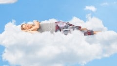 Wenn wir träumen, legt das Gehirn keine Pause ein.