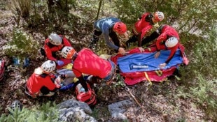 Über 800 Ehrenamtliche sind in OÖ bei der Bergrettung aktiv.