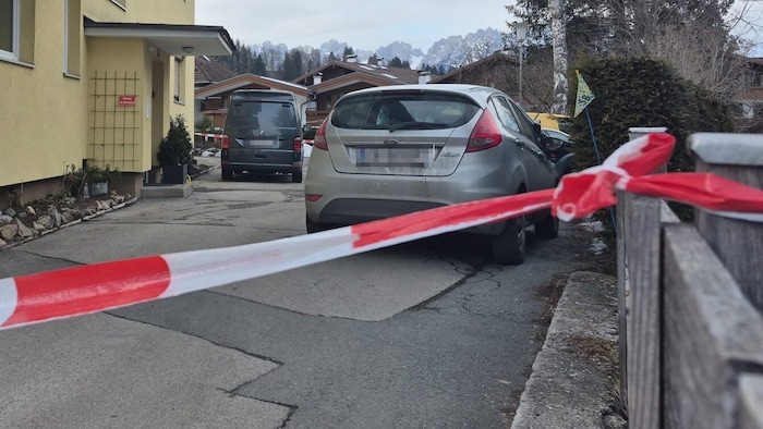 Die Polizei sperrte den Einsatzort ab.