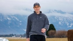 Tom Schmid spielt Football bei den Salzburg Ducks. Dank ihm darf ein krebskranker Brite auf ...