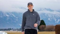 Tom Schmid spielt Football bei den Salzburg Ducks. Dank ihm darf ein krebskranker Brite auf ...