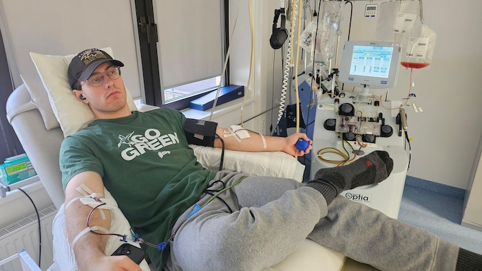 In einer Münchener Klinik spendete Tom Schmid seine Stammzellen: „Das Ganze ist nicht schlimm, ...