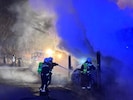 Einsatzkräfte der Berufsfeuerwehr Klagenfurt kämpften gegen die Flammen. 
