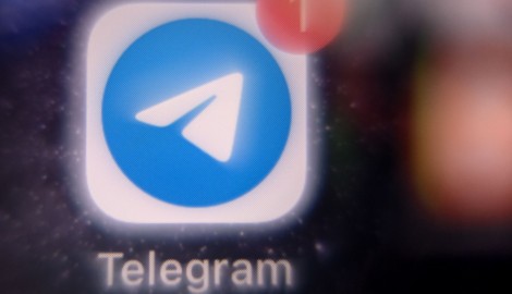 Der Kurznachrichtendienst gehört einem aus Russland stammenden Unternehmer und hat seinen Sitz ...