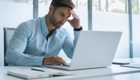 KI soll die Belastung durch bestimmte Arbeiten verringern und den Mitarbeitern dadurch mehr Zeit ...