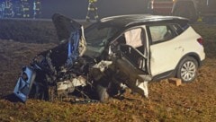 Die Fahrzeuge wurden völlig zerstört.