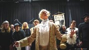 Das Musical begleitet den mittlerweile ergrauten Frauenhelden auf einer Reise nicht nur zu ...