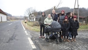 Anrainer fordern auf der L256 Tempo 70. Das Gesetz sagt: Es ist noch zu wenig passiert. Jetzt ...