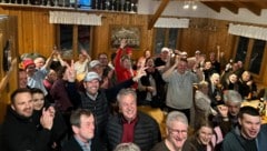 Zahlreiche Wegbegleiter von Ariane Rädler bejubelten ihren größten Erfolg im Liftstüble in ...