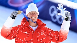 Franjo von Allmen holte im Super-G seine dritte Goldmedaille.