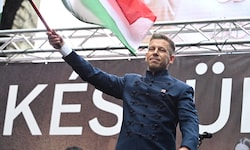 Péter Magyar und seine Tisza-Partei liegen in vielen Fragen deutlich vor der Regierungspartei.