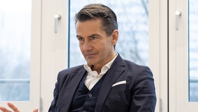 ORF-Generaldirektor Roland Weißmann wehrt sich gegen die heftigen Vorwürfe der FPÖ, insbesondere ...