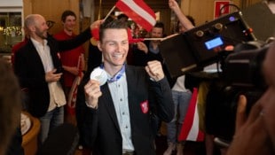 Johannes Lamparter ließ sich gebührend feiern.