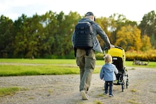Väter in Elternkarenz sind nach wie vor eher die Ausnahme als die Regel.