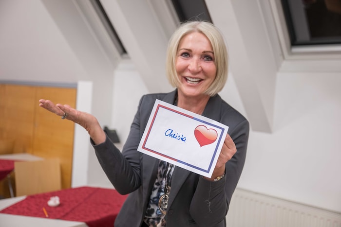 Der alles entscheidende Wahlzettel: Man kreuzt nach einem Gespräch auf der Rückseite ein Ja oder ...