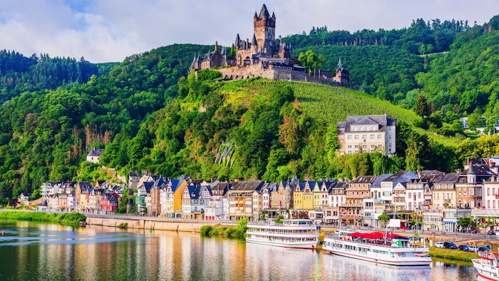Hoch über Cochem wacht die Reichsburg.