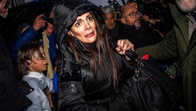 Jessica Moretti muss am Donnerstag aussagen – davor wurde sie von Angehörigen von Brandopfern ...