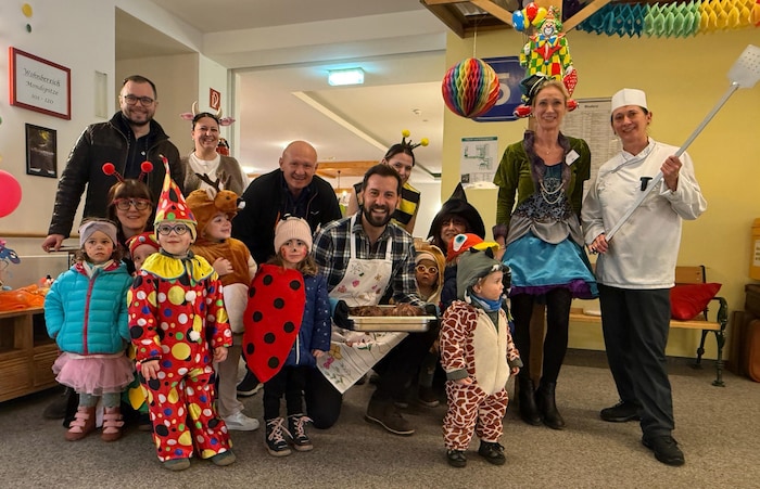 Tschanns kleine Helfer von der Kleinkindbetreuung „Farbtüpfle“.