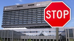 Gestoppt wurde die Vergabe von OP-Terminen an Niederösterreicher in Wiener Spitälern – seither ...