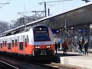 Die geplante Sperre der Schnellbahn-Stammstrecke sorgt in Niederösterreich für heftige ...