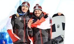 Alessandro Hämmerle (li.) holt den Olympiasieg, Jakob Dusek (re.) freut sich über die ...