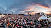 Das perfekte Wetter wartet am Abend auf die Gäste des Donauinselfests. 